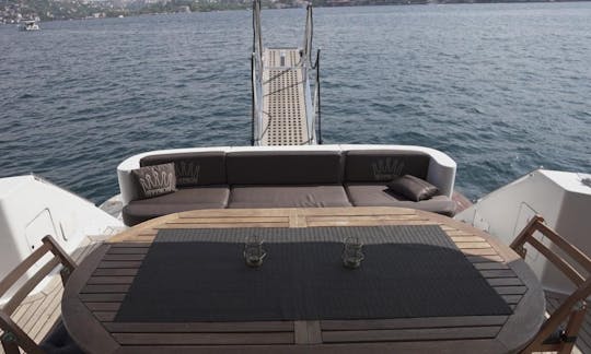 Reserve this 12 people luxury yacht in İstanbul