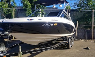 Yamaha 212x Boat with wake tower, speakers and ballast tanks!