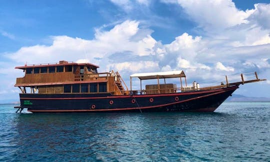The Rutas Luxury Boat Charter for Exploring Komodo National Park