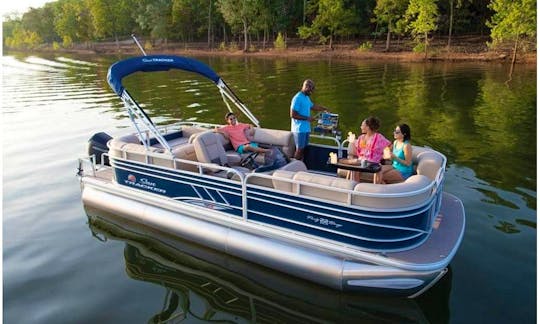 2021 Sun Tracker Tritoon Party Barge on Grapevine Lake