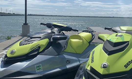 Jetskis SeaDoo 2021 et 2019 à louer à la journée à Rockwall