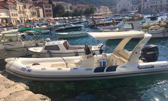 Mariner 150hp - Speedboat for Rent in Hvar Town - For up to 10 people