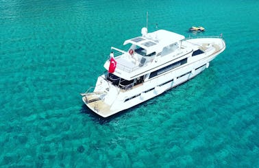 Mega yatch for 35 person in Antalya