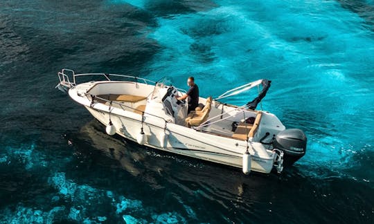 Rent Speedboat Cap Camarat 750 in Vela Luka, Croatia