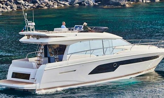 luxury yacht charter Miami Beach
