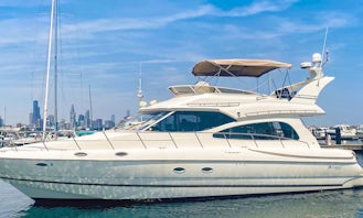 50' Luxury Yacht w/Flybridge and Sundeck Rental in Chicago, Illinois