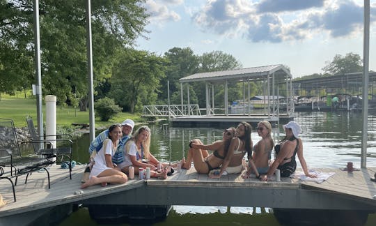 2019 Malibu MLX 21 Wakeboat Rental in Hendersonville