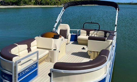 2021 Lexington Luxury Pontoon Rental in Clearwater, Tampa
