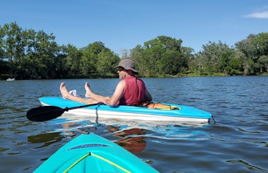 10' Pelican Trailblazer Recreational Kayaks for rent in Lake Bluff