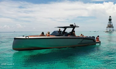 💎 Luxury Sports Yacht Vanquish VQ40 + SeaBob