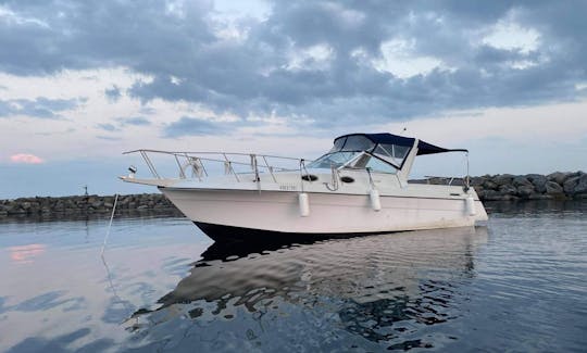 Belo barco Mark Twain privado de 34 pés em Toronto, 8 a 10 pessoas, acomoda 6