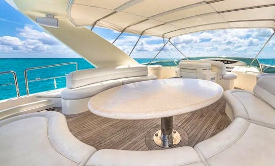 80ft  Azimut Luxury Yacht