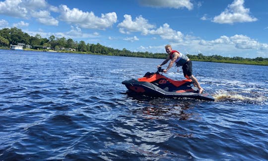 2021 SeaDoo Spark and 2Up Jetskis for Hourly Rentals