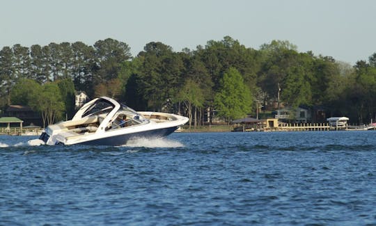 Regal 2700 Bowrider Charter Lake Norman Cornelius