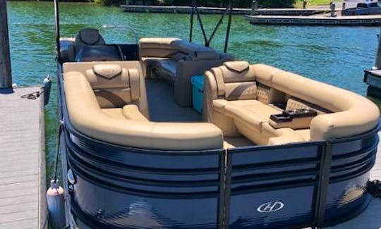 Captain-Included adventure! Rent Our 2021 Harris Tritoon for a Fantastic Day!