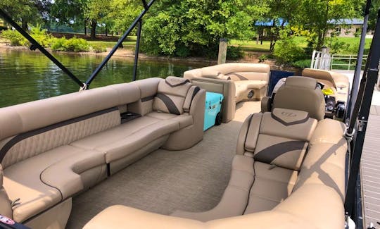 Captain-Included adventure! Rent Our 2021 Harris Tritoon for a Fantastic Day!