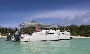 Y-Knot 33' Power Catamaran in Seychelles