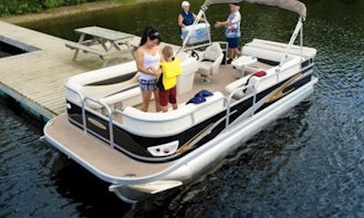 2020 Prince Craft 18ft Pontoon Boat in Georgina