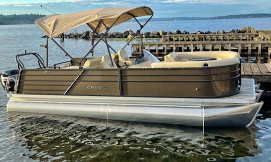 22ft Crest Pontoon Party Boat In Seattle Area And Surrounding Lakes