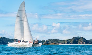 Sailing Adventures, catamarán de crucero deportivo de 33 pies