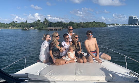 Solteira! Celebração familiar! Diversão e aventura esperam por você! Iate Cruisers de 40 pés