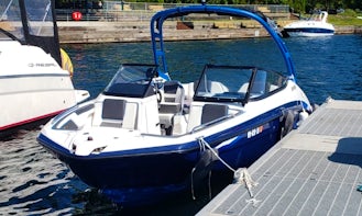 Captained Charter 21' Yamaha AR 210 cruises in lake Washington!!