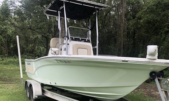 20ft SeaFox CC Fishing Boat in Dauphin Island and surrounding areas.