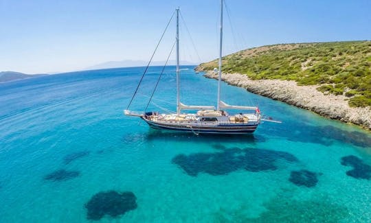 Goleta de lujo de 24 metros y 4 cabinas para alquilar en Bodrum, Turquía