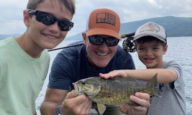 Viajes de pesca guiados — Lago Saranac