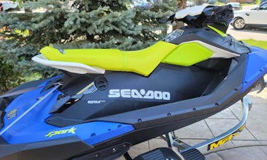 Alquiler de motos acuáticas SeaDoo Spark en Toronto