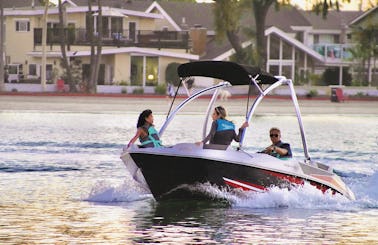 Amazing Jet Ski Boat in Lake Perris: Seats 5 People!