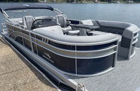 Come Party and Enjoy a Day on Lake Norman in a Brand New Bennington Pontoon!