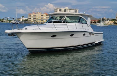 45' Tiara Express Ideal for entertaining up to 12 people