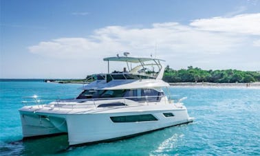 Luxurious Aquila 44 VIP Yacht Charter Experience in Florida
