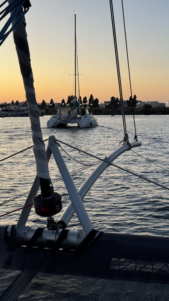 2.5 Hour Catamaran Sailing Tours - Sail San Diego Bay - 1- 6 ticketed Passengers