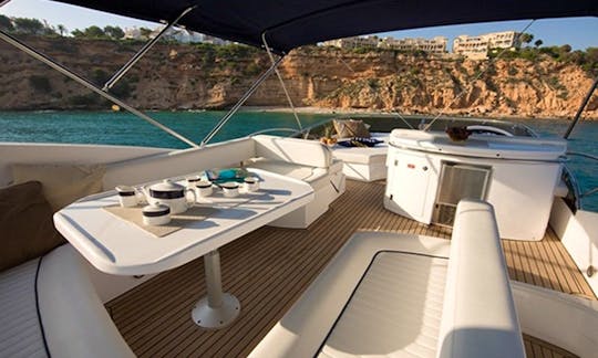 San Juan Island Luxury 65' Sunseeker Manhatten Yacht Charter and Stay Aboard