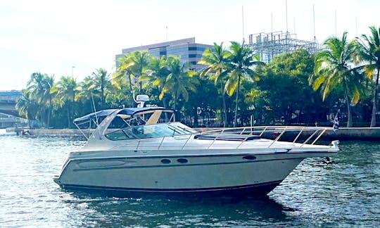 Miamianlife Miami Boat Rentals / Charters Maxum 40 Ft