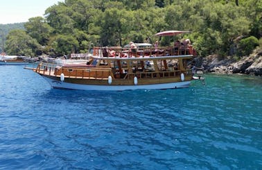 Charter a Motor Yacht in Muğla, Turkey