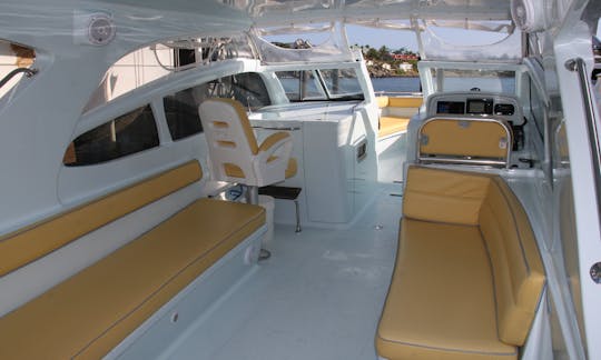 Barcos Rebel de 38 pies para excelentes charters entre St Maarten-Anguilla-St. Barth y una gran tripulación.