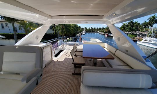 72' AZIMUT MODERN, STYLE