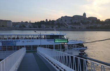 Hungarian Dinner Cruise in Budapest, Hungary