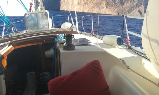 Dromor Apollo 12 Plus Skippered Sailing Yacht for Charter, in Old Harbor Chania.