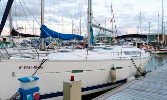 Sailing Boat Beneteau Oceanis Clipper 37.3 in Hondarribia and France