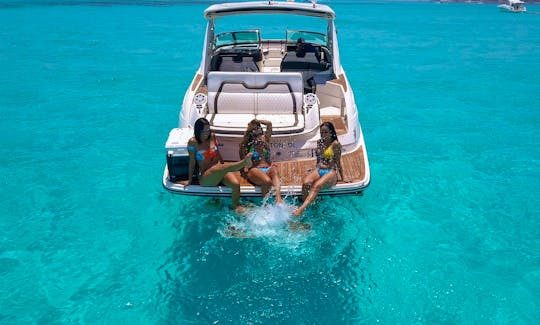 2018 Brand new Sea Ray SLX 35’ Cancun-Isla Mujeres. Premium drinks and food!!