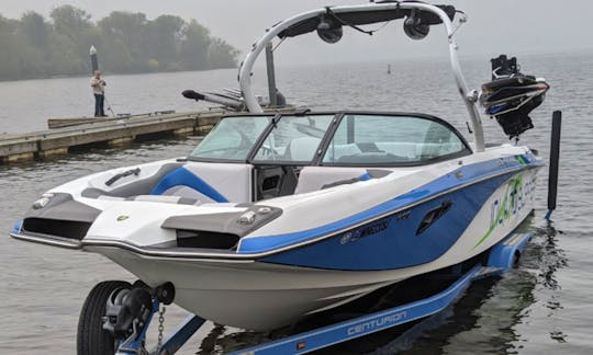 Centurion FX44 Pro Surf Boat in Bellevue and All Surrounding Lakes!