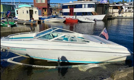 Cool sporty lake boat. Great for getting out on lake union and exploring.
