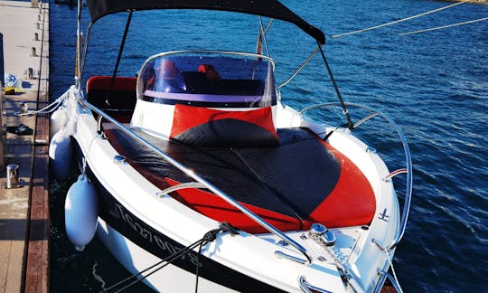 Barracuda 595 SD Powerboat for Rent in Trogir, Kaštela and Split