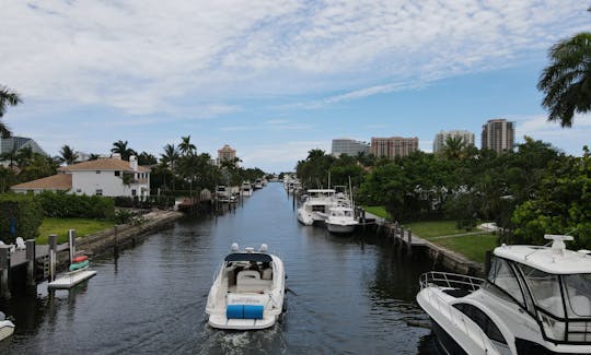 *Fort Lauderdale* - Navegue com estilo neste lindo iate Sea Ray Sundancer de 45 pés