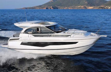 Incredible Leader Jeanneau 33 Motor Yacht For Charter in Sag Harbor!
