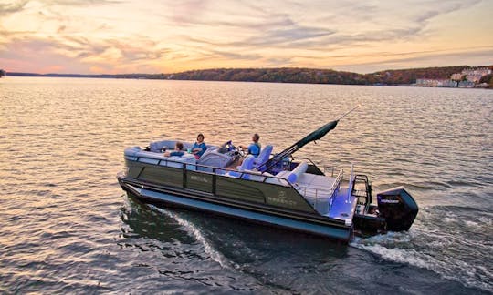 Lake Havasu:  Regengy Luxury Pontoon for Charter GB01
